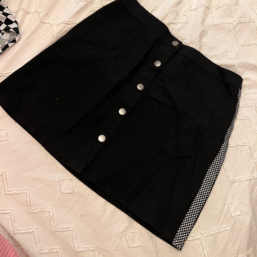 Black denim skirt with checkered sides from forever 21 - Picture 2 of 2